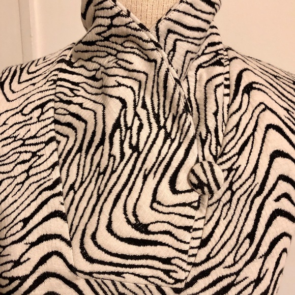 Calvin Klein Zebra Print Dress Size 2 - Picture 4 of 6